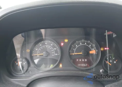 2016 Jeep Compass Sport z USA, uszkodzony, nr VIN 1C4NJCBA4GD621741